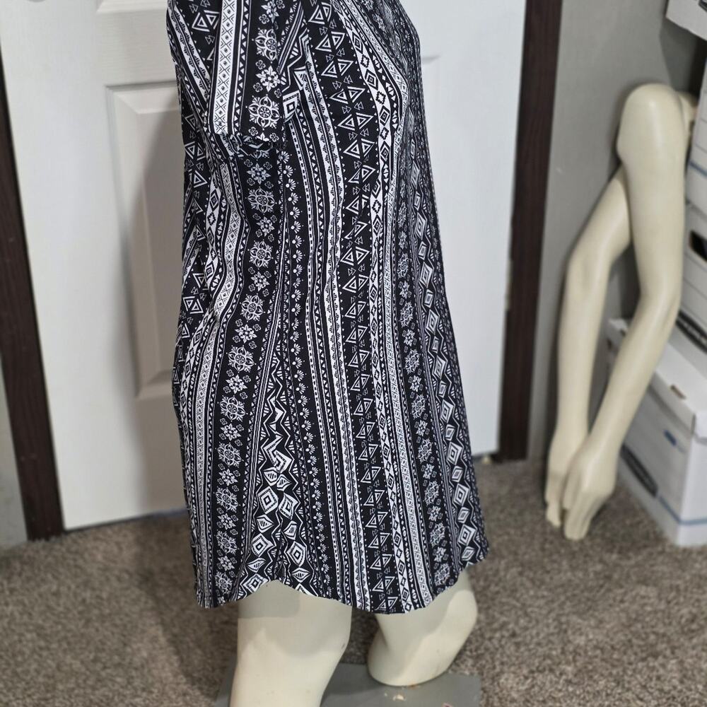 Bobbie brooks black geometric dress - Picture 4 of 6